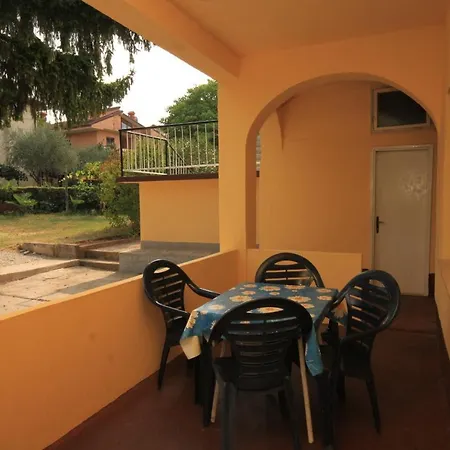With A Parking Space - 6978 Umag